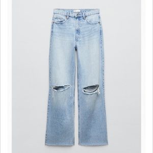 ZARA TRF RIPPED WIDE LEG JEANS
LIGHT BLUE - Size 6